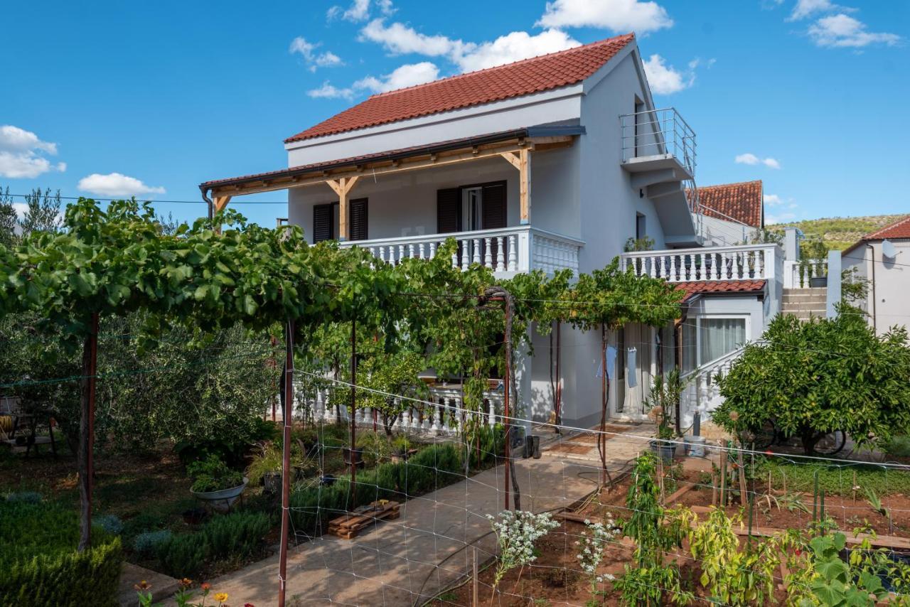 Apartman Tribunj Tribalj المظهر الخارجي الصورة