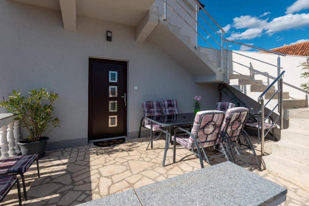Apartman Tribunj Tribalj المظهر الخارجي الصورة